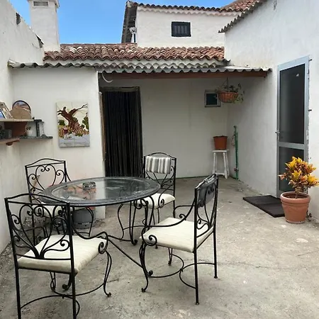 El Pasil Apartment *